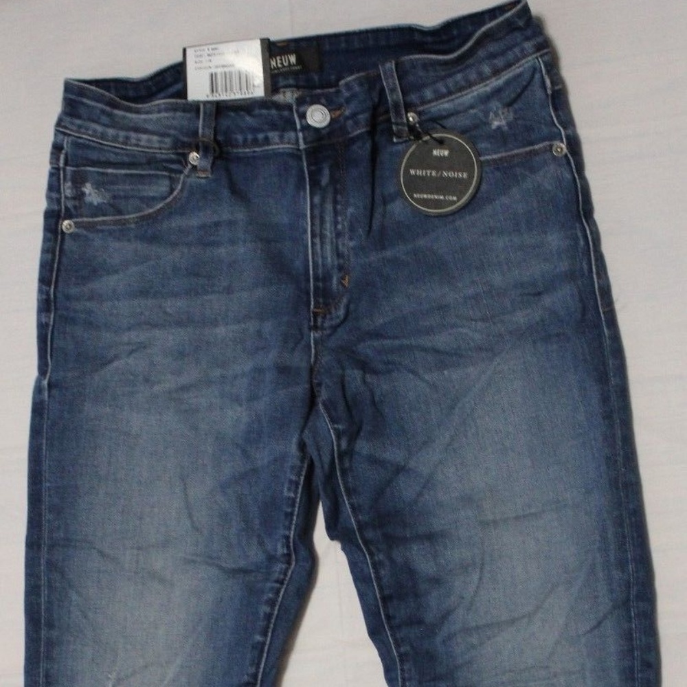 NEUW SINCLAIR LOW RISE RAZOR ANKLE SKINNY JEANS